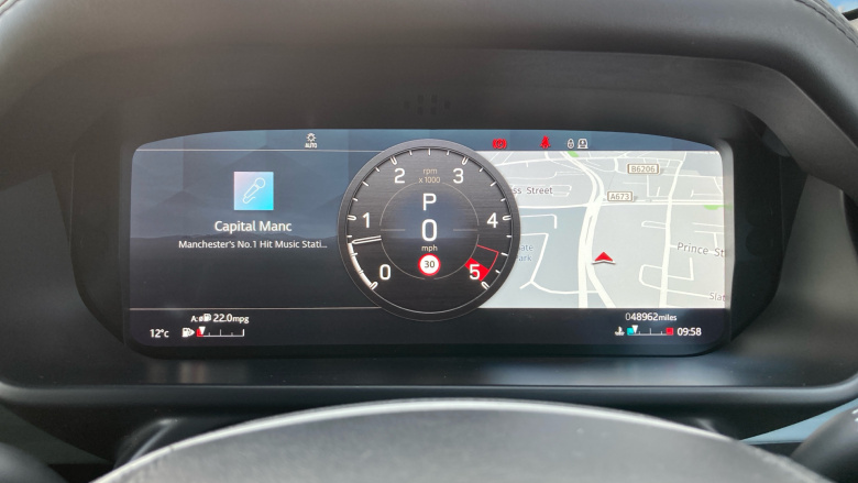 Land Rover Defender 3.0 D300 X-Dynamic HSE 110 5dr Auto Diesel Estate